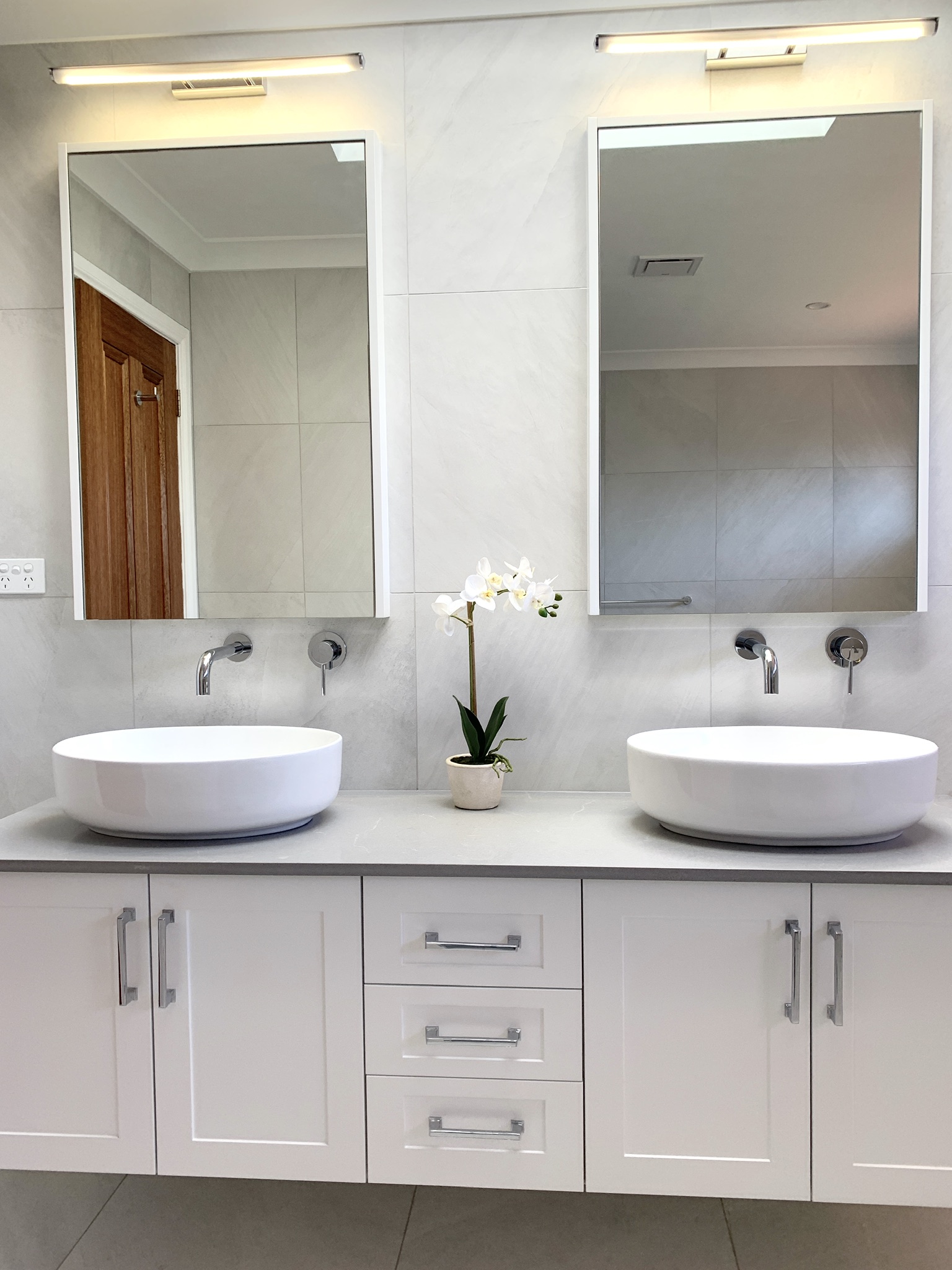 Custom Made Vanities Bathroom Renovations, Custom Made Bathroom Vanity Mirrors